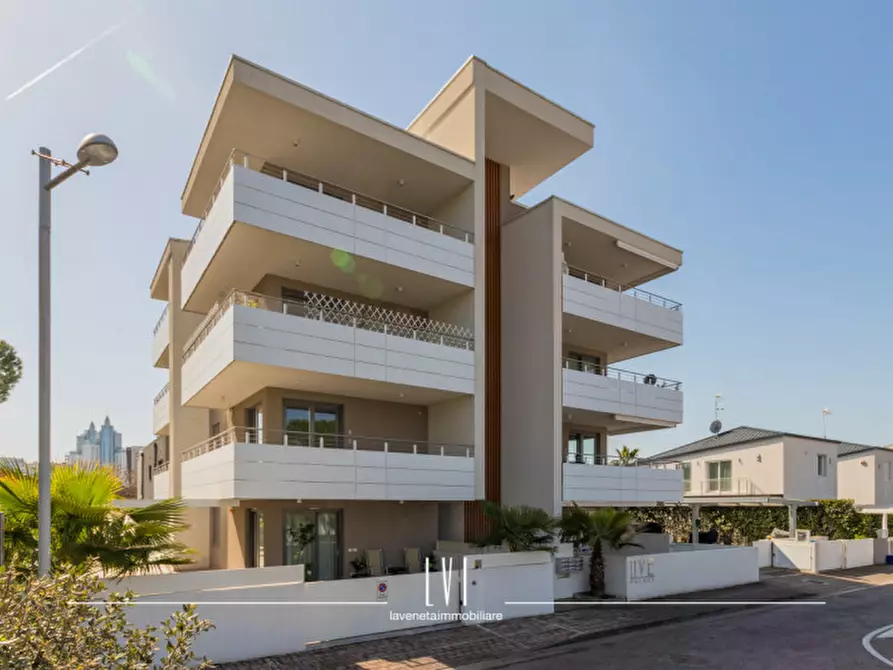 Immagine 28 di Appartamento in vendita  in via nereo rocco 68 a Jesolo