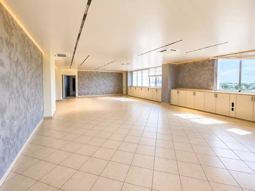 Immagine 3 di Ufficio in affitto  in via Norvegia 72 a Cascina