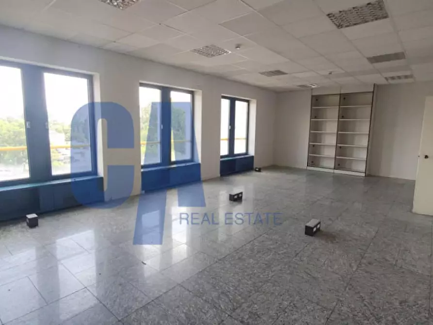 Immagine 2 di Palazzo in vendita  in VIA PARABIAGO a Milano