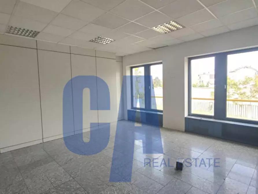 Immagine 8 di Palazzo in vendita  in VIA PARABIAGO a Milano