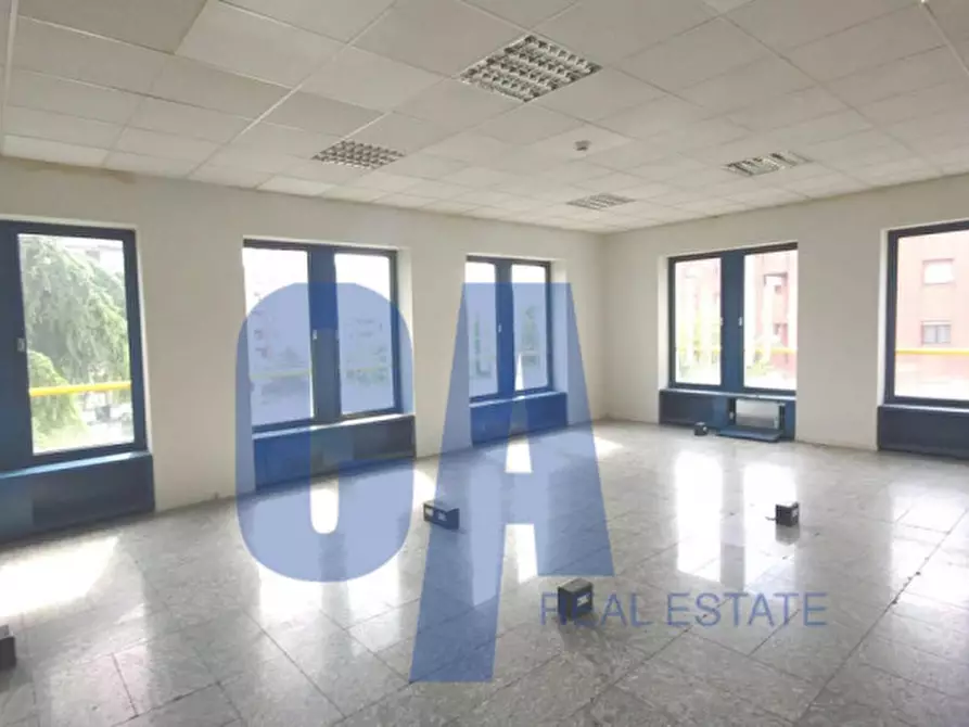 Immagine 5 di Ufficio in vendita  in VIA PARABIAGO a Milano