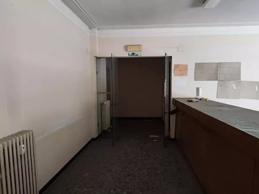 Immagine 13 di Ufficio in vendita  in Viale Giacomo Matteotti, 105 a Imperia