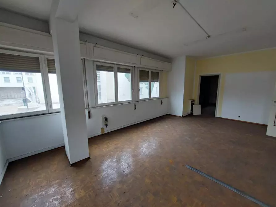 Immagine 9 di Ufficio in vendita  in Piazzale della Vittoria, 12, 47121 Forlì FC, Italia a Forli'