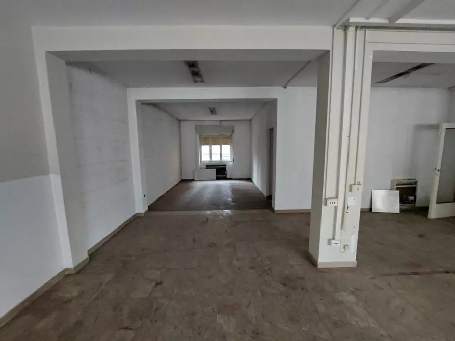 Immagine 10 di Ufficio in vendita  in Piazzale della Vittoria, 12, 47121 Forlì FC, Italia a Forli'