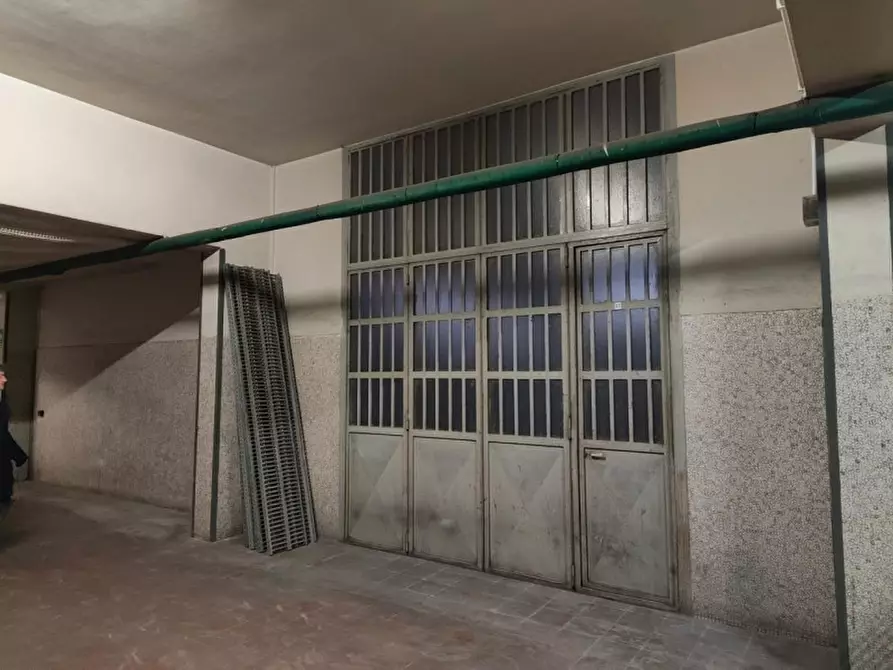 Immagine 5 di Magazzino in vendita  in Via Gian Domenico Romagnosi, 4/A, 10128 Torino TO, Italia a Torino