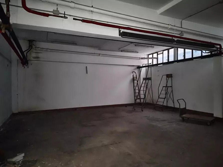 Immagine 1 di Magazzino in vendita  in Via Gian Domenico Romagnosi, 4/A, 10128 Torino TO, Italia a Torino