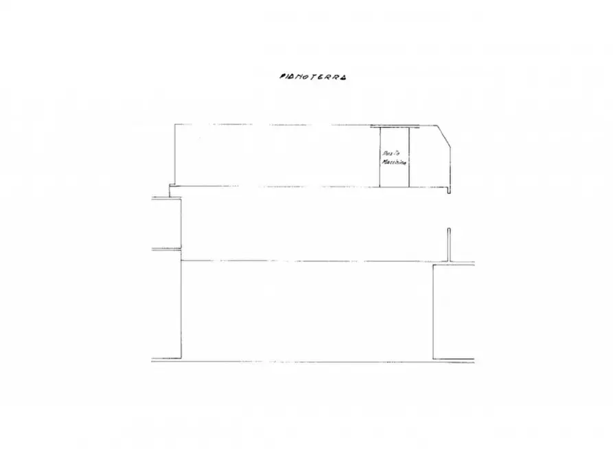 Immagine 5 di Posto auto in vendita  in Via di Mezzo, 32, 33100 Udine UD, Italia a Udine
