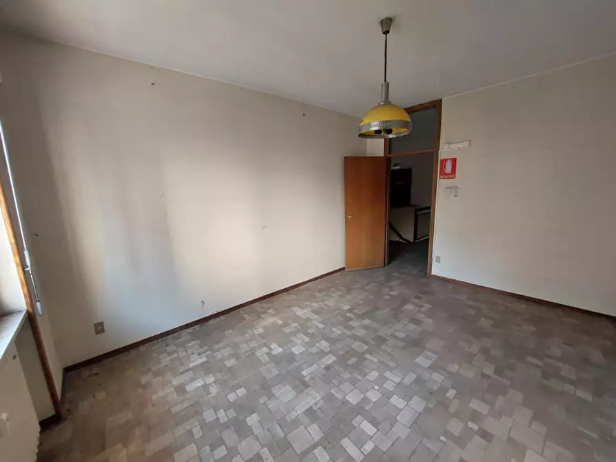 Immagine 11 di Ufficio in vendita  in Via Giuseppe Speroni, 5, 21100 Varese VA, Italia a Varese