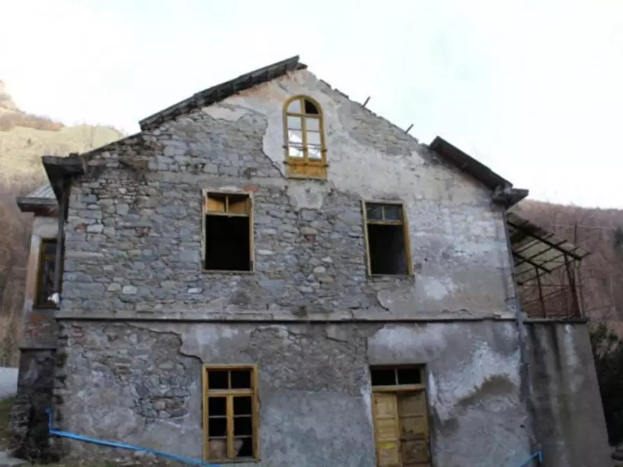 Immagine 9 di Terreno in vendita  in Via Fornello Ex Chioso, 10080 Traversella TO, Italia a Traversella