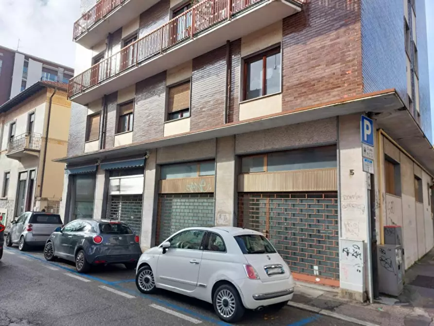 Immagine 1 di Ufficio in vendita  in Via Giuseppe Speroni, 5, 21100 Varese VA, Italia a Varese