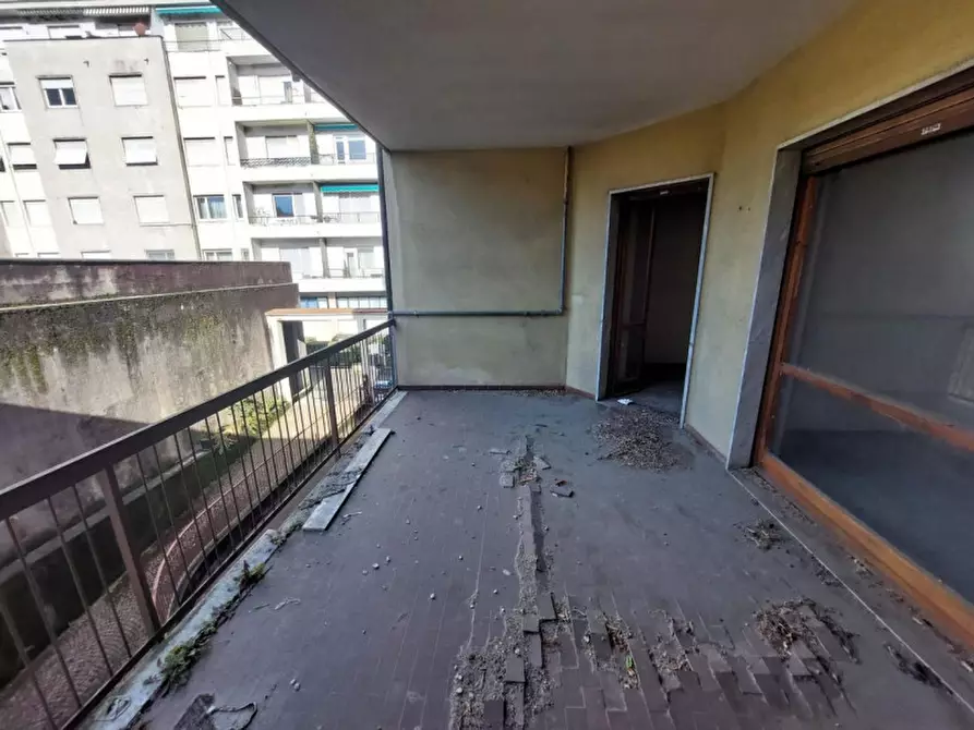 Immagine 17 di Ufficio in vendita  in Via Giuseppe Speroni, 5, 21100 Varese VA, Italia a Varese