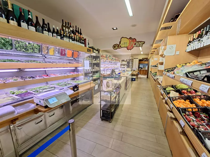 Immagine 8 di Attività commerciale in affitto  in Via Boccalerie a Padova