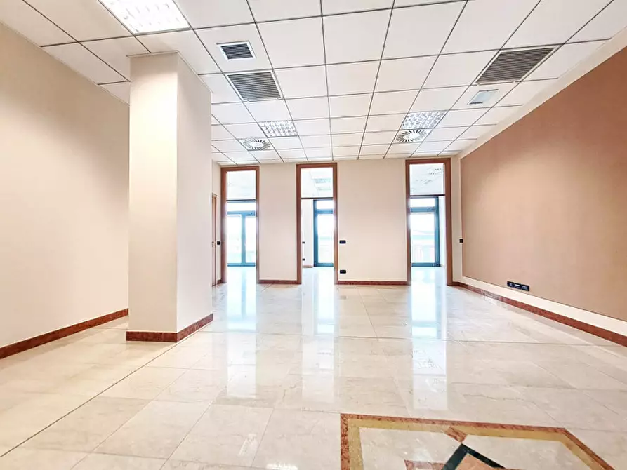 Immagine 9 di Ufficio in affitto  in Viale Europa a Cazzago San Martino