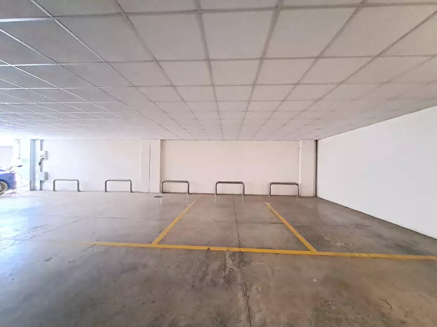 Immagine 13 di Ufficio in affitto  in Viale Europa a Cazzago San Martino
