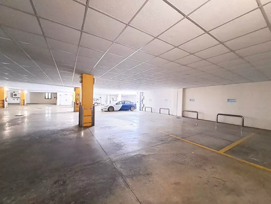 Immagine 14 di Ufficio in affitto  in Viale Europa a Cazzago San Martino
