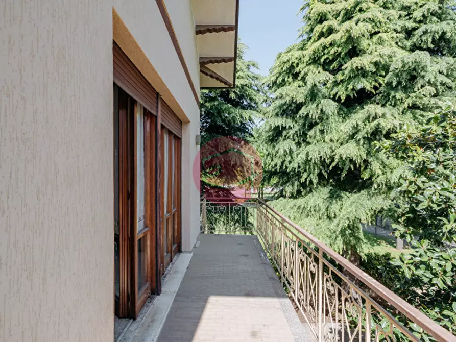 Immagine 27 di Villa in vendita  a Santarcangelo Di Romagna
