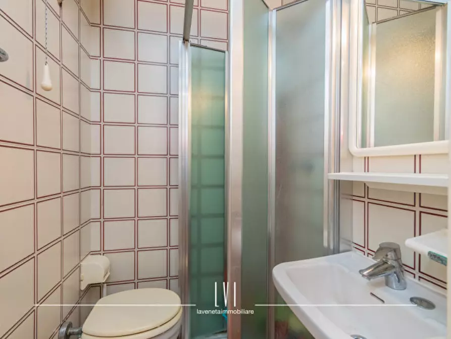 Immagine 9 di Appartamento in vendita  in Via Enrico Dandolo n.2 a Jesolo