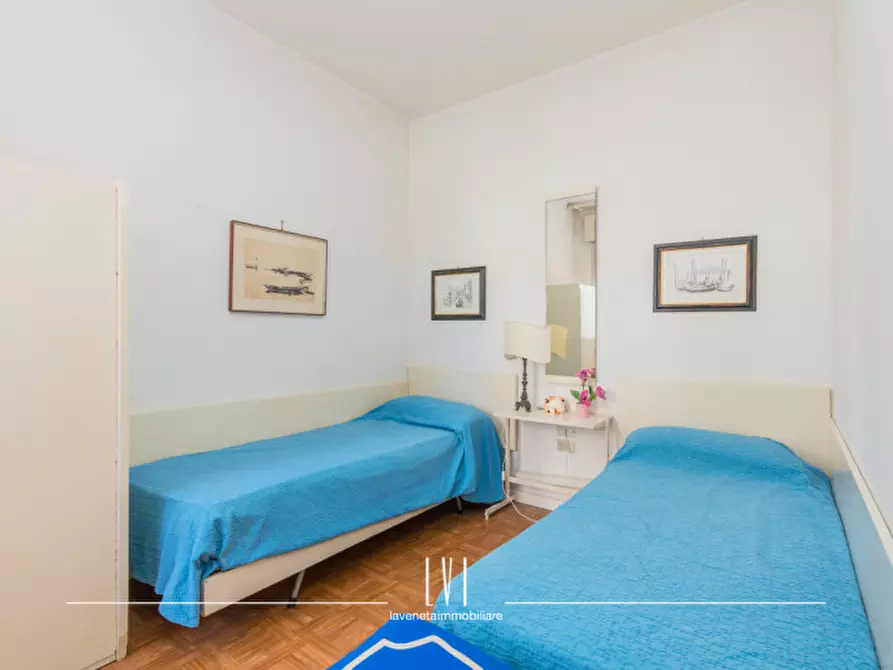 Immagine 20 di Appartamento in vendita  in Via Enrico Dandolo n.2 a Jesolo