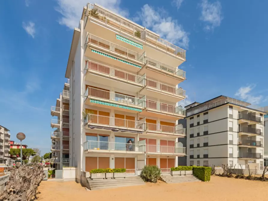 Immagine 28 di Appartamento in vendita  in Via Enrico Dandolo n.2 a Jesolo