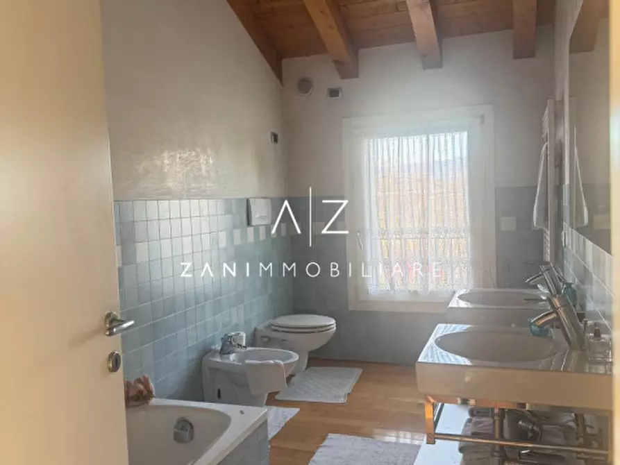 Immagine 8 di Attività commerciale in vendita  in Via Brenta a San Martino Di Lupari