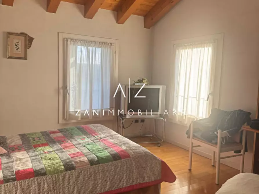 Immagine 10 di Attività commerciale in vendita  in Via Brenta a San Martino Di Lupari
