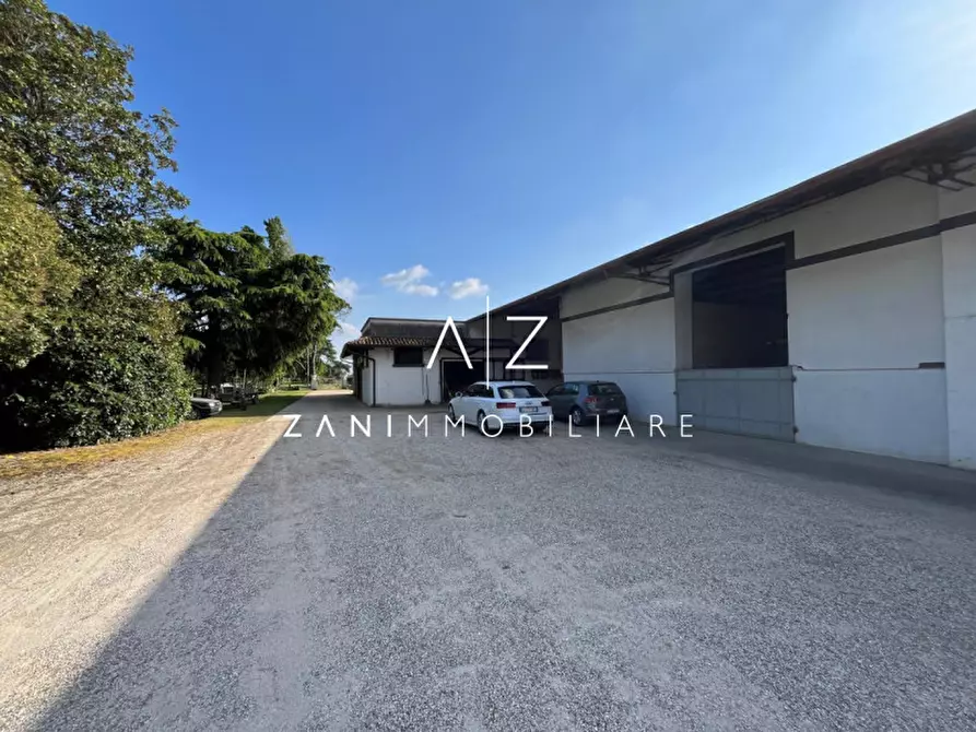 Immagine 19 di Attività commerciale in vendita  in Via Brenta a San Martino Di Lupari