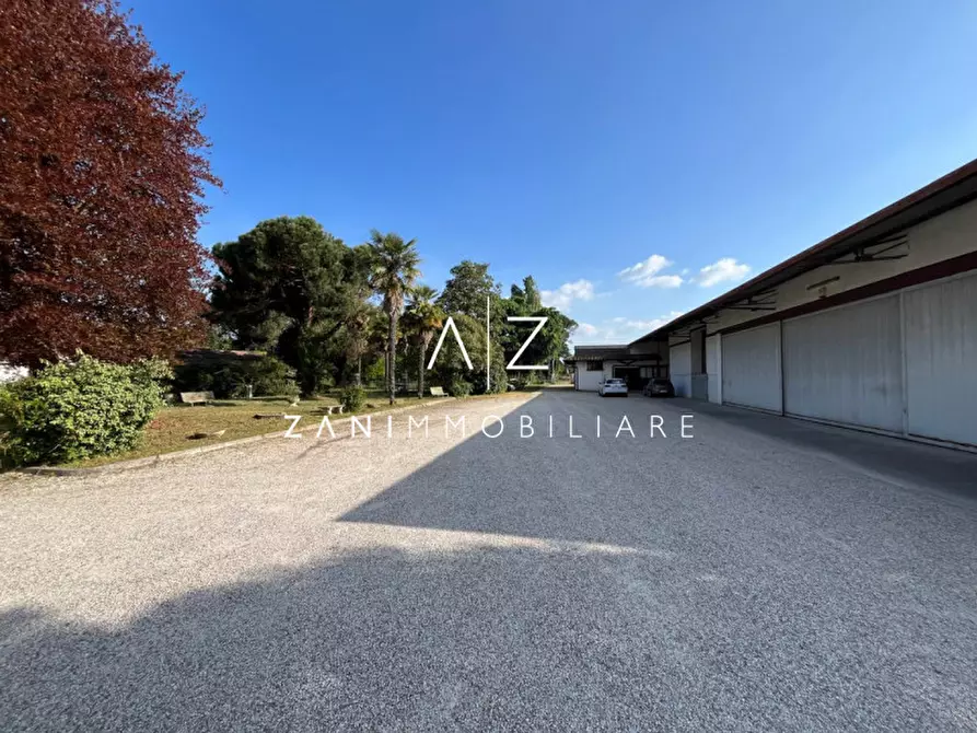 Immagine 20 di Attività commerciale in vendita  in Via Brenta a San Martino Di Lupari