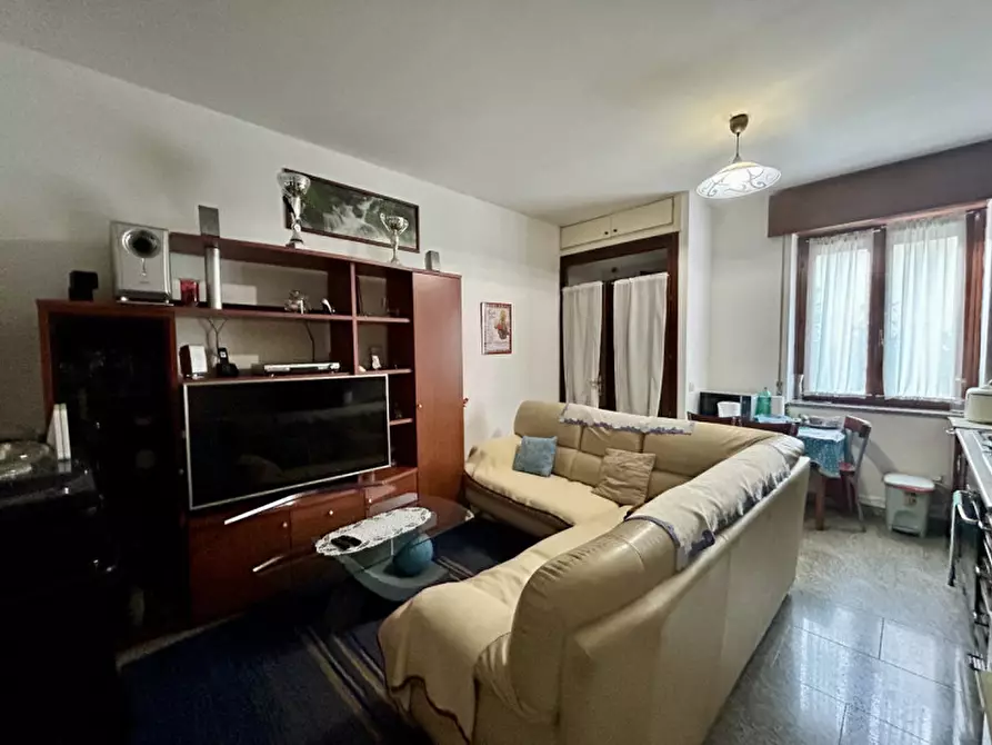 Immagine 3 di Appartamento in vendita  in via sei novembre a Sant'ambrogio Di Valpolicella