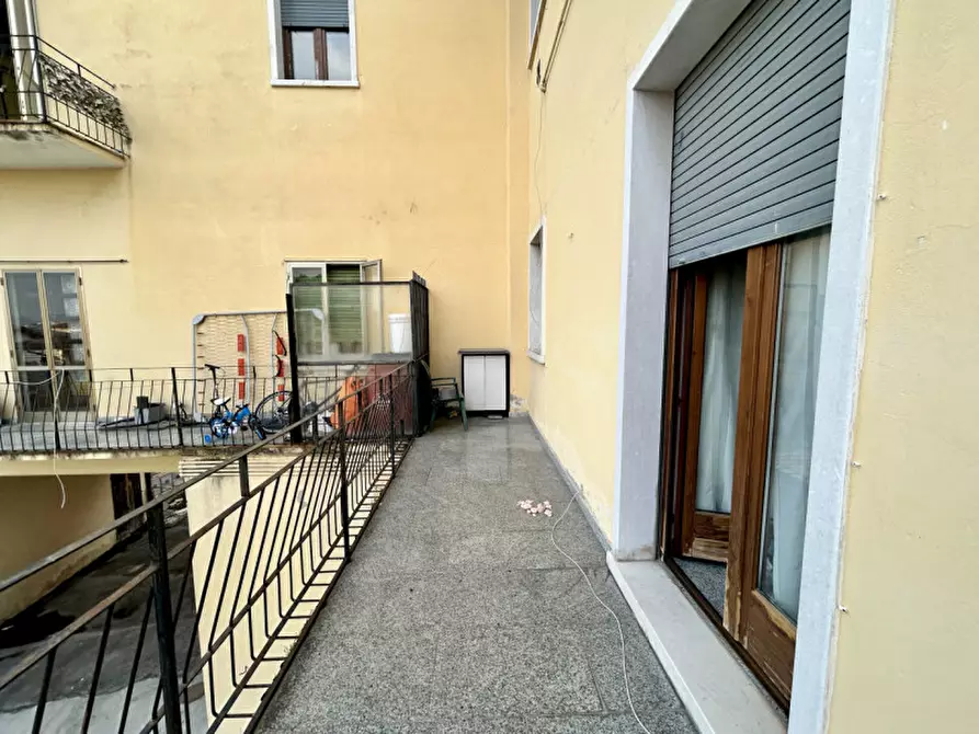 Immagine 6 di Appartamento in vendita  in via sei novembre a Sant'ambrogio Di Valpolicella