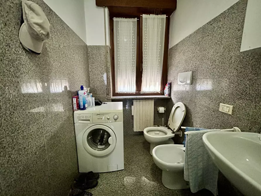 Immagine 8 di Appartamento in vendita  in via sei novembre a Sant'ambrogio Di Valpolicella