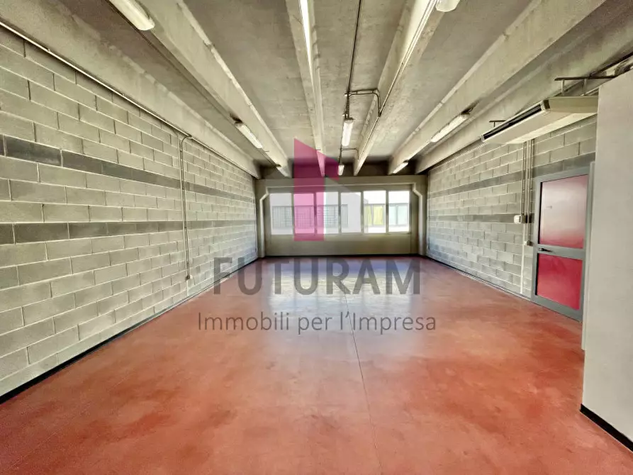 Immagine 3 di Laboratorio in affitto  in Via degli Alpini a Camisano Vicentino