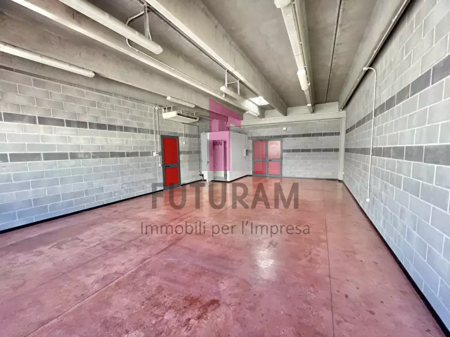 Immagine 6 di Laboratorio in affitto  in Via degli Alpini a Camisano Vicentino