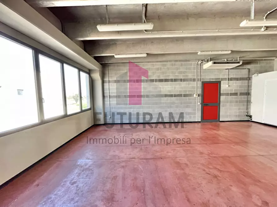 Immagine 12 di Laboratorio in affitto  in Via degli Alpini a Camisano Vicentino