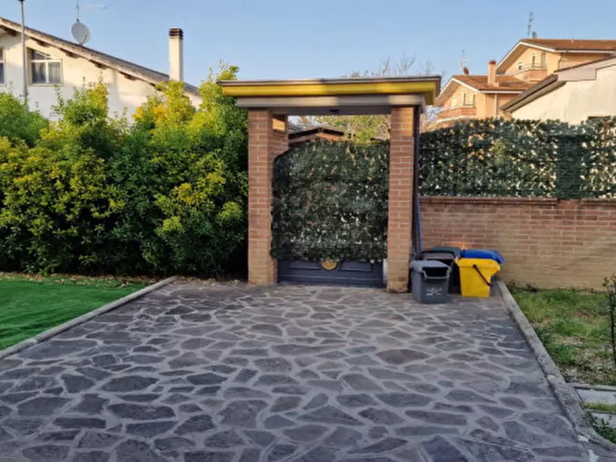 Immagine 24 di Villa in vendita  in fine via vestina a Montesilvano
