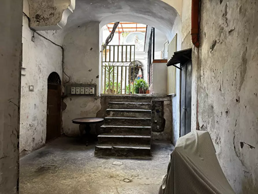 Immagine 11 di Appartamento in vendita  in VIA XX SETTEMBRE N°53 a Torre Del Greco