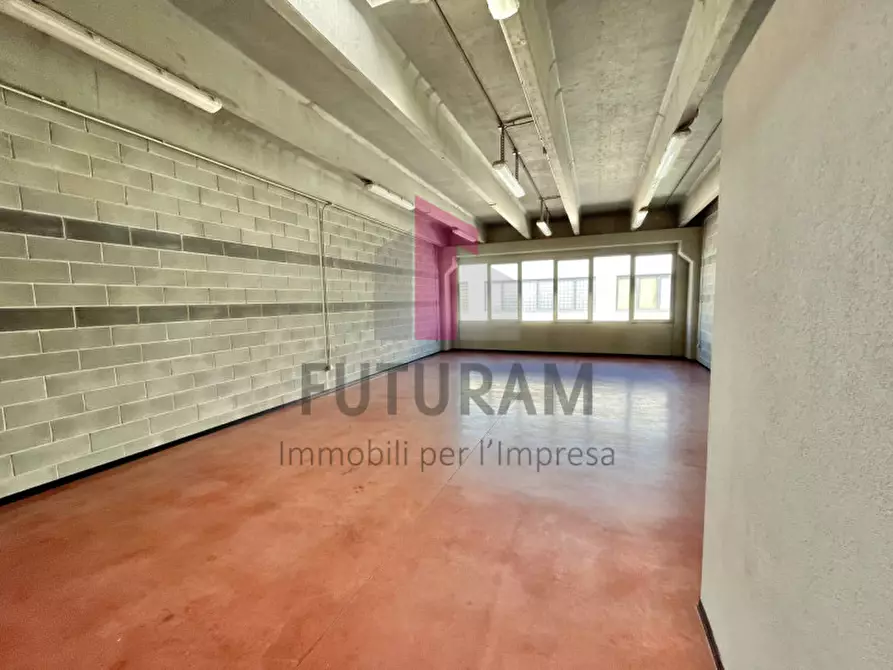 Immagine 2 di Laboratorio in affitto  in Via degli Alpini a Camisano Vicentino