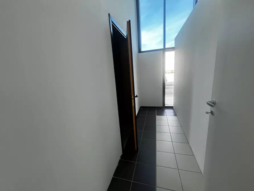 Immagine 7 di Negozio in affitto  in Mestrino via Galileo Galilei a Mestrino