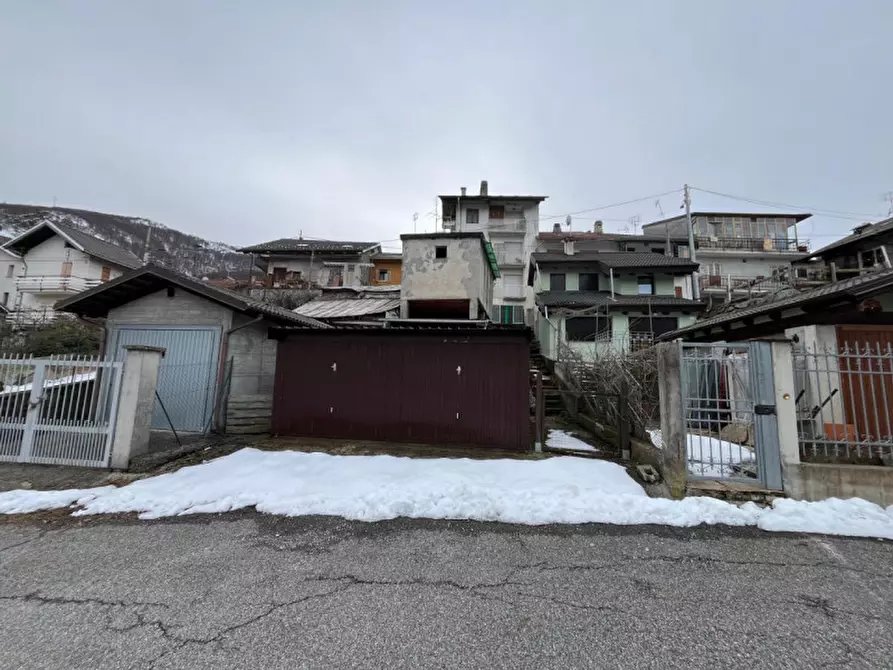 Immagine 2 di Casa indipendente in vendita  in Via Sereine a Alpette