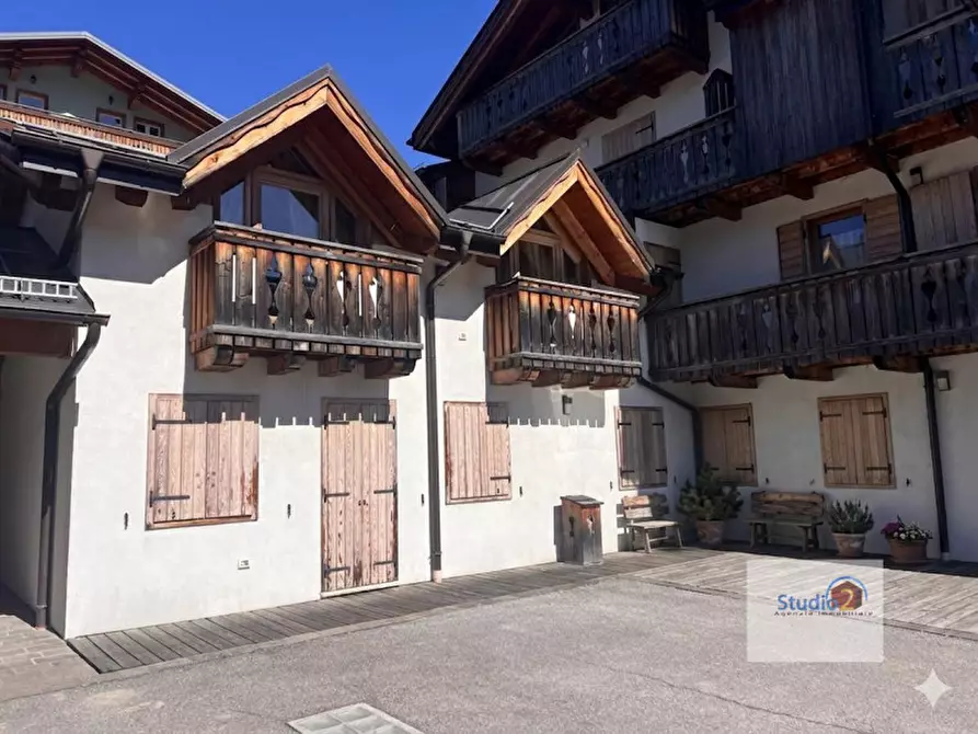 Immagine 1 di Appartamento in vendita  in Via Capoluogo a San Nicolo' Di Comelico