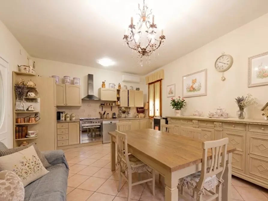 Immagine 2 di Casa bifamiliare in vendita  in Via Altura a Ospedaletto Euganeo