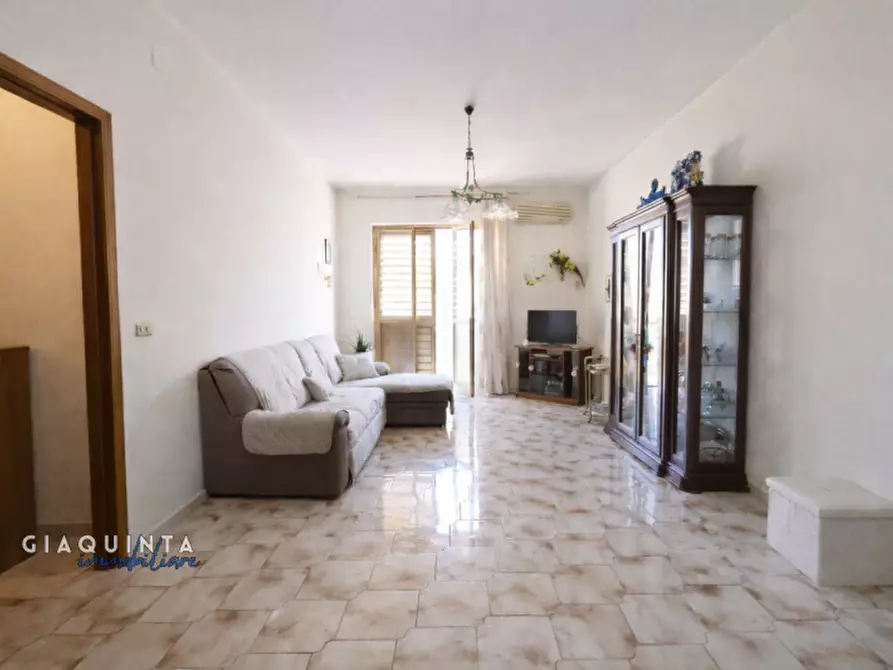 Immagine 1 di Appartamento in vendita  in Via Sicilia n. 53 a Palagonia