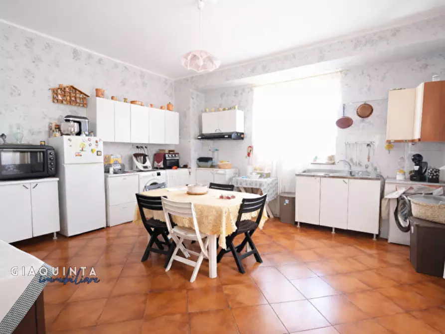 Immagine 4 di Appartamento in vendita  in Via Sicilia n. 53 a Palagonia