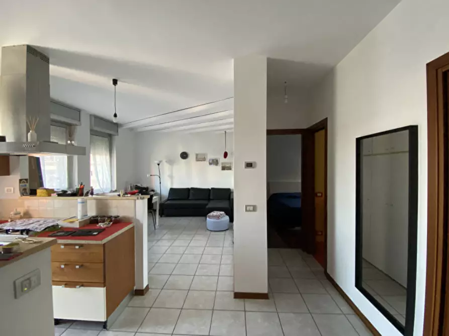 Immagine 1 di Appartamento in vendita  in Piazza Redentore a Dueville