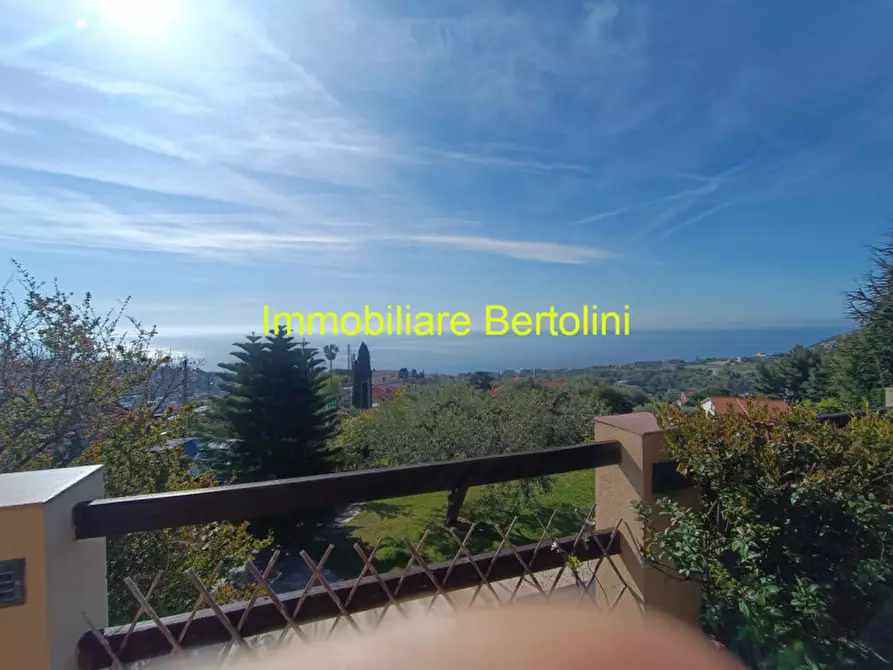 Immagine 1 di Villa in affitto  in STRADA SOLARO a San Remo