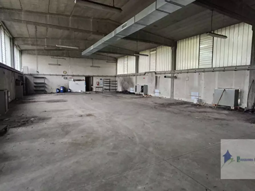 Immagine 1 di Capannone industriale in vendita  in Via Brescia 9 a Robecchetto Con Induno