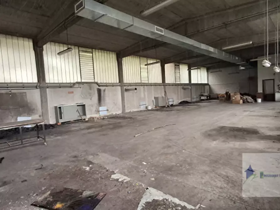 Immagine 4 di Capannone industriale in vendita  in Via Brescia 9 a Robecchetto Con Induno