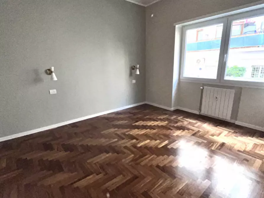 Immagine 15 di Appartamento in affitto  in Via Francesco Borgatti a Roma