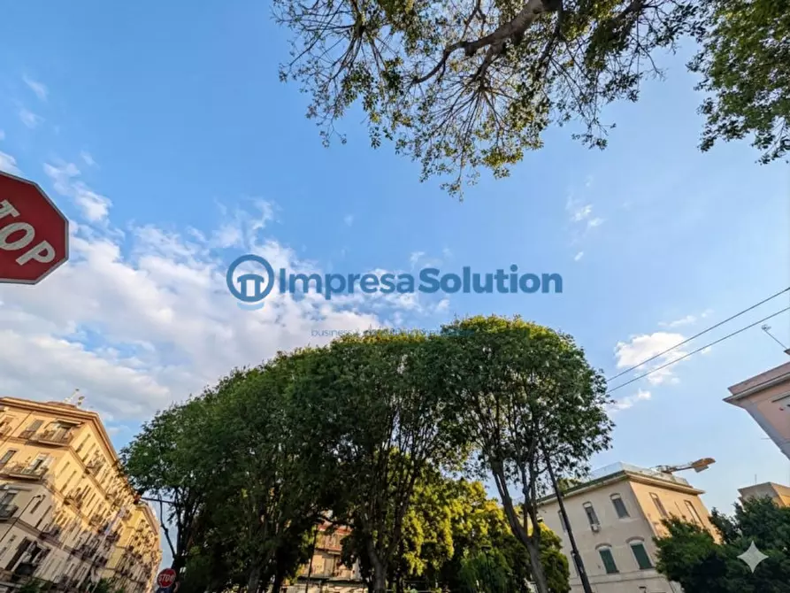 Immagine 4 di Negozio in vendita  in Via Arenaccia a Napoli