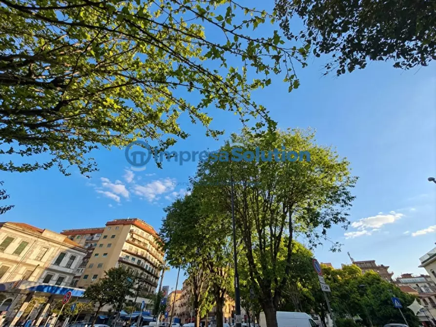 Immagine 5 di Negozio in vendita  in Via Arenaccia a Napoli