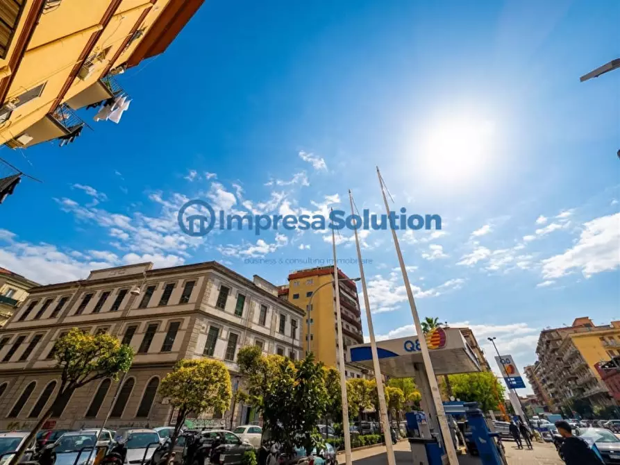 Immagine 9 di Negozio in vendita  in Via Arenaccia a Napoli